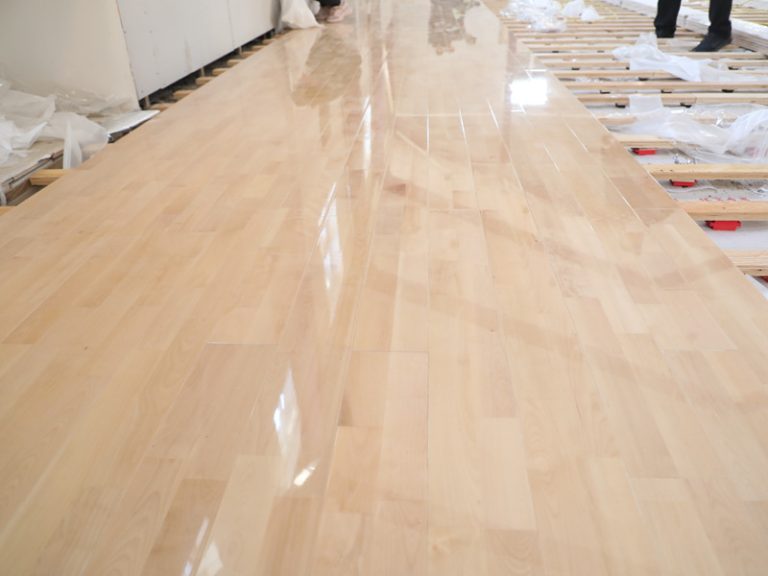 أرضيات الرقص الخشبية الصلبة من نوع LVL