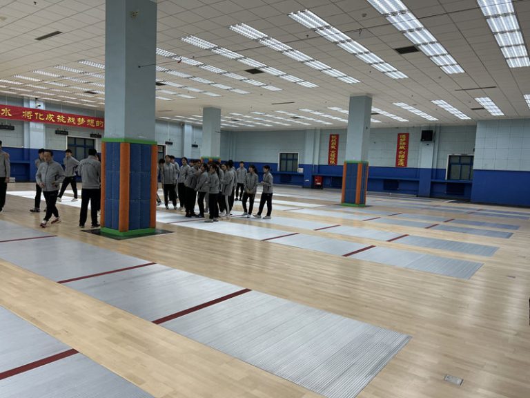 أرضيات خشبية محمولة من خشب القيقب المصفح لكرة السلة