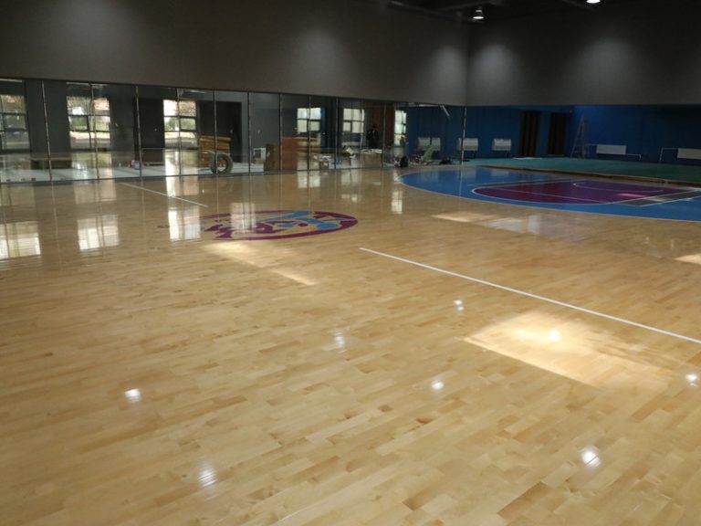 أرضيات خشبية مجمعة من مادة لامينيت لكرة السلة