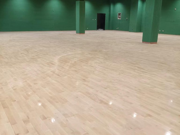 أرضيات خشبية مجمعة من خشب البتولا المصفح لكرة السلة