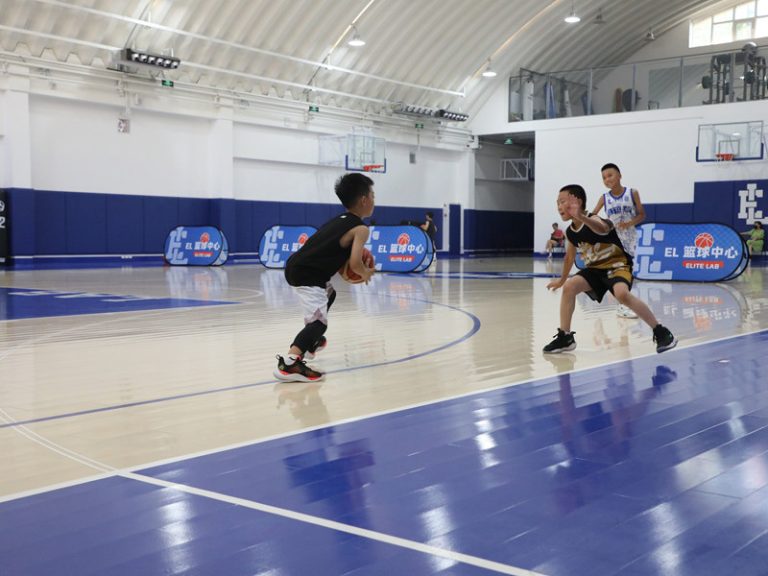 أرضيات خشبية من خشب الصنوبر من مستوى LVL للكرة الطائرة: الدليل الشامل للملاعب