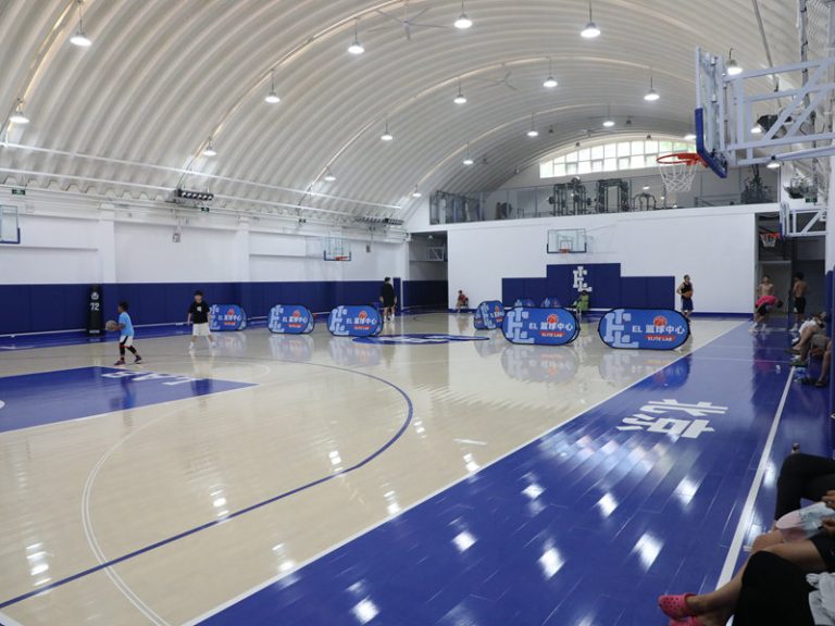 أرضيات خشبية محمولة من خشب الصنوبر لكرة السلة: