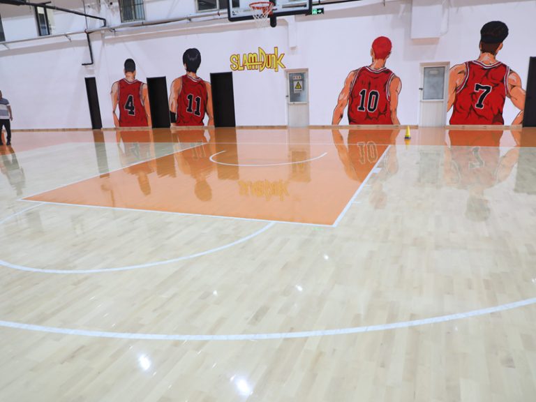 أرضيات الخشب الرقائقي الراقصة LVL: الإيجابيات والسلبيات