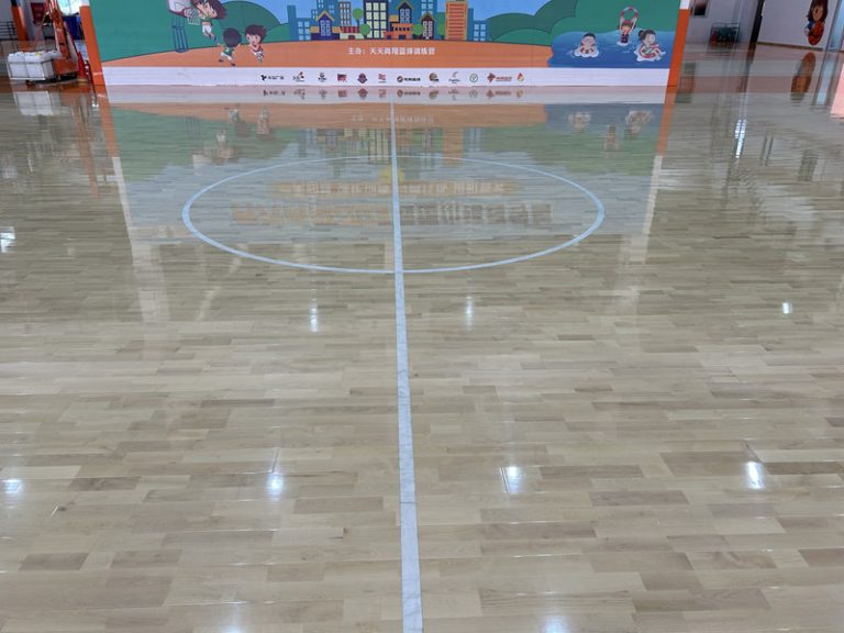 أرضيات خشبية محمولة للرقص من المستوى