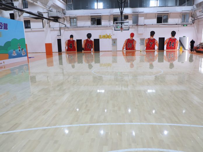 أرضيات خشبية من خشب القيقب الصلب المصفح لكرة السلة